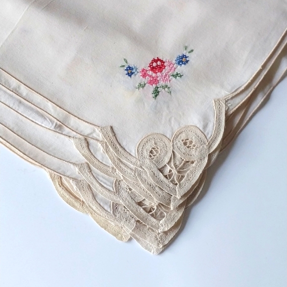 BATTENBURG Napkins Dinner Cross Stitch Embroideded Luxury Vintage (9) - Picture 5 of 10